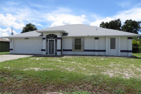 Casa en Port Charlotte, Florida 3 dormitorios, 183.39 m2 № 2371257