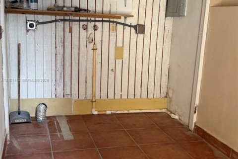 Casa en alquiler en Homestead, Florida, 8 dormitorios, 430.97 m2 № 2404155 - foto 15
