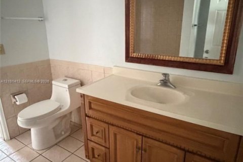 Casa en alquiler en Homestead, Florida, 8 dormitorios, 430.97 m2 № 2404155 - foto 10