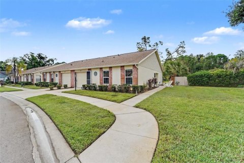 Condo in New Port Richey, Florida, 2 bedrooms  № 2383335 - photo 20