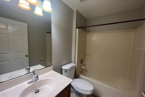 House in Poinciana, Florida 3 bedrooms, 150.41 sq.m. № 2379010 - photo 21