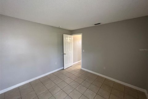 House in Poinciana, Florida 3 bedrooms, 150.41 sq.m. № 2379010 - photo 17