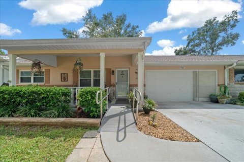 House in Ocala, Florida 2 bedrooms, 145.95 sq.m. № 1910571 - photo 3