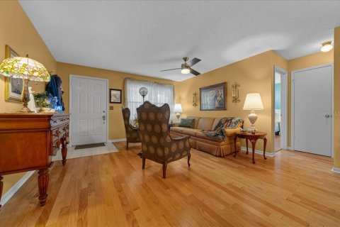 House in Ocala, Florida 2 bedrooms, 145.95 sq.m. № 1910571 - photo 9