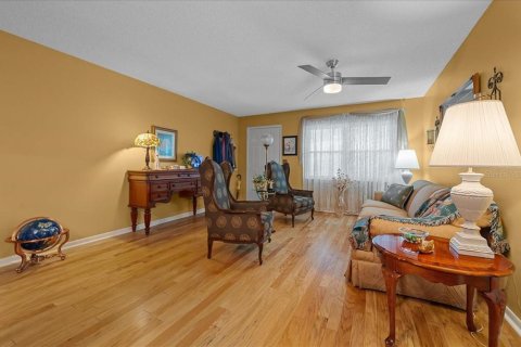 House in Ocala, Florida 2 bedrooms, 145.95 sq.m. № 1910571 - photo 11