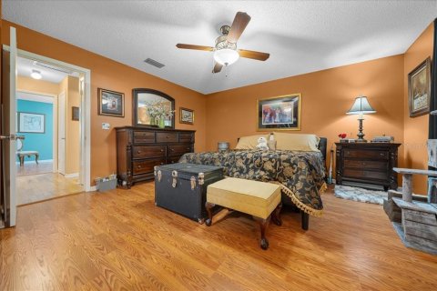 House in Ocala, Florida 2 bedrooms, 145.95 sq.m. № 1910571 - photo 17