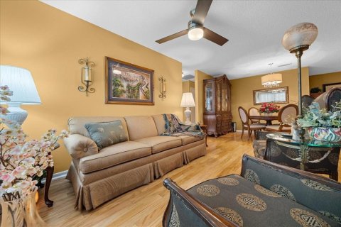 House in Ocala, Florida 2 bedrooms, 145.95 sq.m. № 1910571 - photo 6