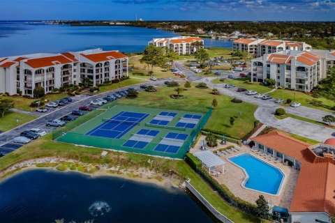 Copropriété à vendre à Tarpon Springs, Floride: 1 chambre, 89.93 m2 № 985810 - photo 28