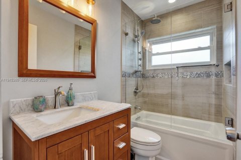 House in Boca Raton, Florida 3 bedrooms, 144.83 sq.m. № 2003021 - photo 26