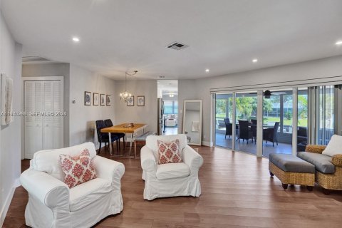 House in Boca Raton, Florida 3 bedrooms, 144.83 sq.m. № 2003021 - photo 21