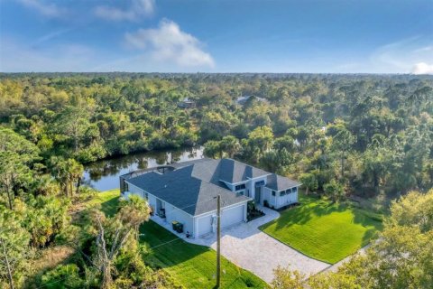 Casa en venta en Port Charlotte, Florida, 3 dormitorios, 198.25 m2 № 1561305 - foto 3