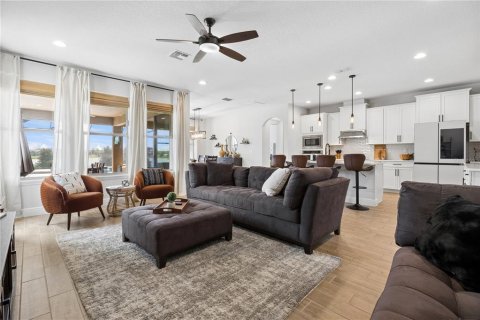 Casa en venta en Winter Garden, Florida, 5 dormitorios, 363.25 m2 № 2156056 - foto 15