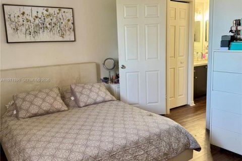 Condo in Miramar, Florida, 2 bedrooms № 2032466 - photo 8