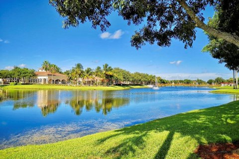 Condo in Miramar, Florida, 2 bedrooms № 2032466 - photo 18