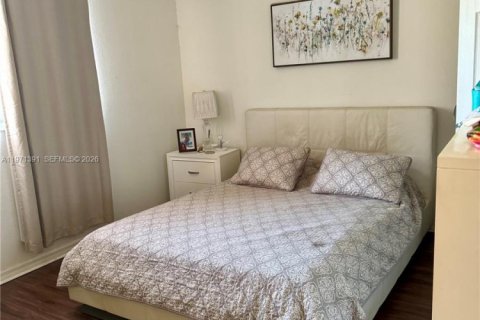 Condo in Miramar, Florida, 2 bedrooms № 2032466 - photo 7