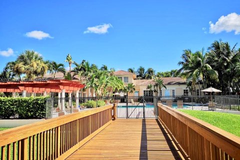 Condo in Miramar, Florida, 2 bedrooms № 2032466 - photo 20