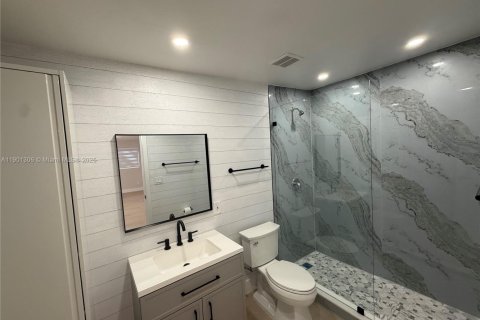 Immobilier commercial à vendre à Hialeah, Floride: 237.27 m2 № 1953697 - photo 14