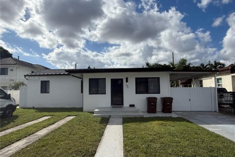 Immobilier commercial à vendre à Hialeah, Floride: 237.27 m2 № 1953697 - photo 5
