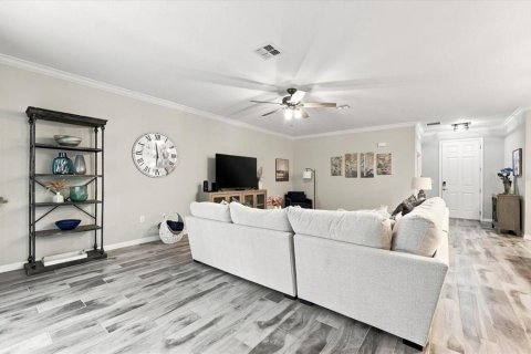 Villa ou maison à vendre à Haines City, Floride: 4 chambres, 191.56 m2 № 2404700 - photo 9