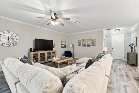 Villa ou maison à vendre à Haines City, Floride: 4 chambres, 191.56 m2 № 2404700 - photo 7
