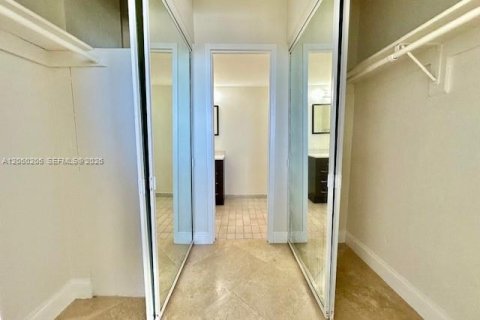 Copropriété à louer à North Miami, Floride: 1 chambre, 83.15 m2 № 2264670 - photo 12