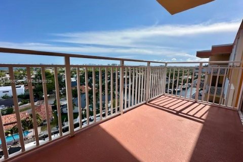 Copropriété à louer à North Miami, Floride: 1 chambre, 83.15 m2 № 2264670 - photo 18