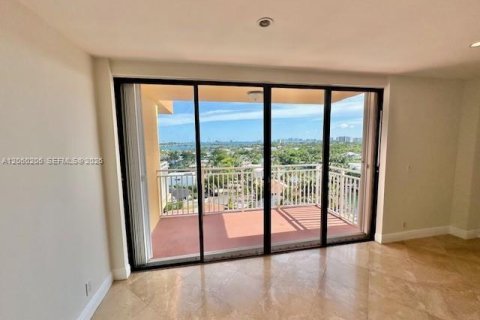 Copropriété à louer à North Miami, Floride: 1 chambre, 83.15 m2 № 2264670 - photo 5