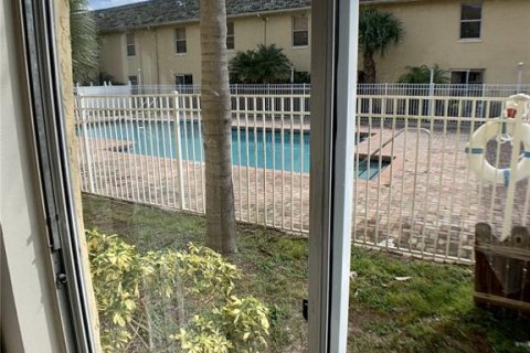 Condo in Winter Park, Florida, 2 bedrooms  № 1795438 - photo 12