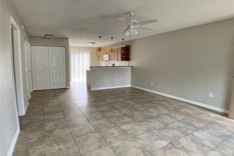 Condo in Winter Park, Florida, 2 bedrooms  № 1795438 - photo 6