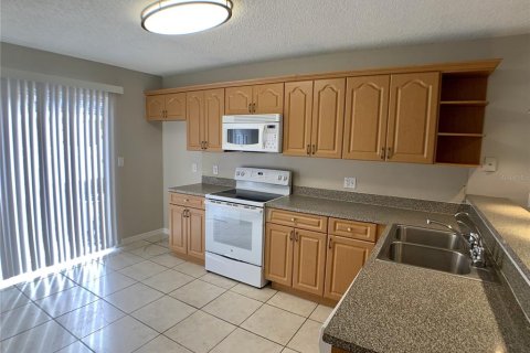 Condo in Winter Park, Florida, 2 bedrooms  № 1795438 - photo 9