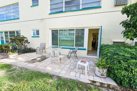 Снять в аренду кондоминиум в Галфпорта, Флорида 6 комнат, 104.05м2, № 1877200 - фото 8