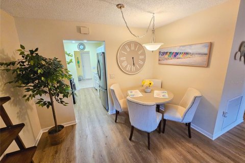 Снять в аренду кондоминиум в Галфпорта, Флорида 6 комнат, 104.05м2, № 1877200 - фото 4