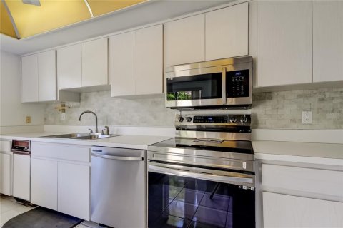Casa en venta en Oldsmar, Florida, 2 dormitorios, 128.21 m2 № 1775497 - foto 22