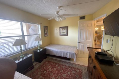 Condo in Sunrise, Florida, 2 bedrooms  № 1210518 - photo 1
