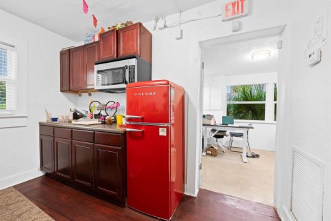 Propiedad comercial en venta en Fort Lauderdale, Florida № 2292750 - foto 17