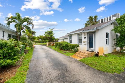 Propiedad comercial en venta en Fort Lauderdale, Florida № 2292750 - foto 5