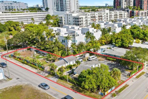 Propiedad comercial en Fort Lauderdale, Florida № 2292750