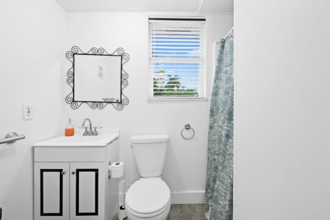 Propiedad comercial en venta en Fort Lauderdale, Florida № 2292750 - foto 15