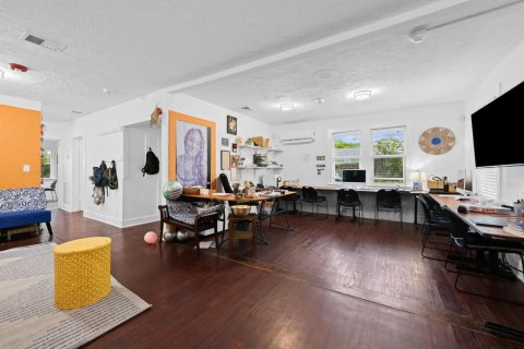 Propiedad comercial en venta en Fort Lauderdale, Florida № 2292750 - foto 11