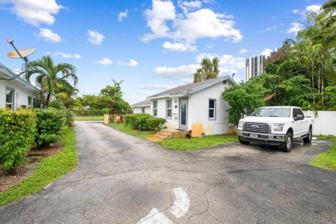 Propiedad comercial en venta en Fort Lauderdale, Florida № 2292750 - foto 6