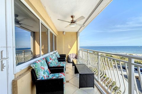 Condo in Pompano Beach, Florida, 2 bedrooms  № 2068345