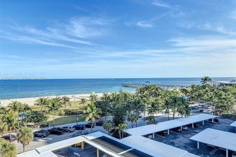 Condo in Pompano Beach, Florida, 2 bedrooms  № 2068345 - photo 11