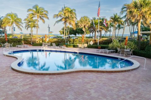 Condominio en alquiler en Pompano Beach, Florida, 2 dormitorios, 119.84 m2 № 2068345 - foto 13