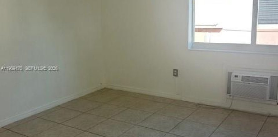 Кондоминиум с 2 спальнями в Майами-Бич, Флорида № 2030228