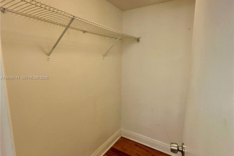 Copropriété à louer à Miami, Floride: 1 chambre, 76.74 m2 № 2168466 - photo 15