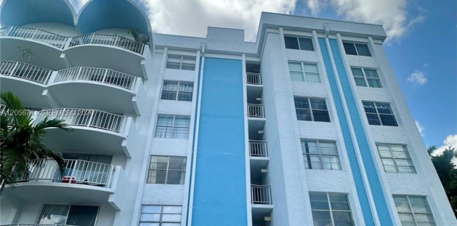 Condo à Miami, Floride, 1 chambre № 2168466