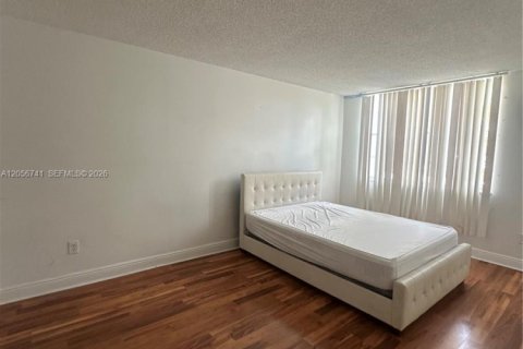 Copropriété à louer à Miami, Floride: 1 chambre, 76.74 m2 № 2168466 - photo 7