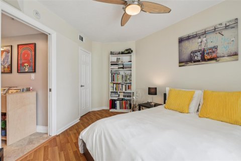 Condo in Fort Lauderdale, Florida, 2 bedrooms  № 2082162 - photo 20