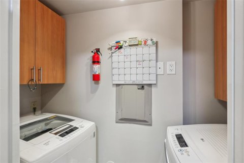 Condo in Fort Lauderdale, Florida, 2 bedrooms  № 2082162 - photo 21