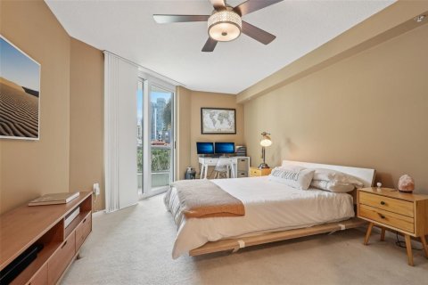 Condo in Fort Lauderdale, Florida, 2 bedrooms  № 2082162 - photo 13